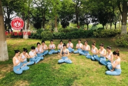 广州瑜伽教练培训课程