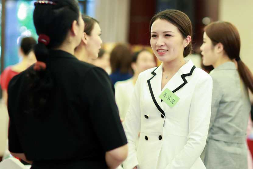 ��������������������ѵ