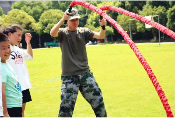 �𻪼�������Ӫ����