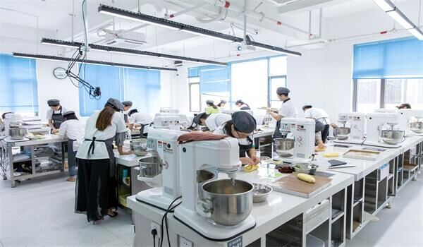 �����ѻ���ѵ�γ�