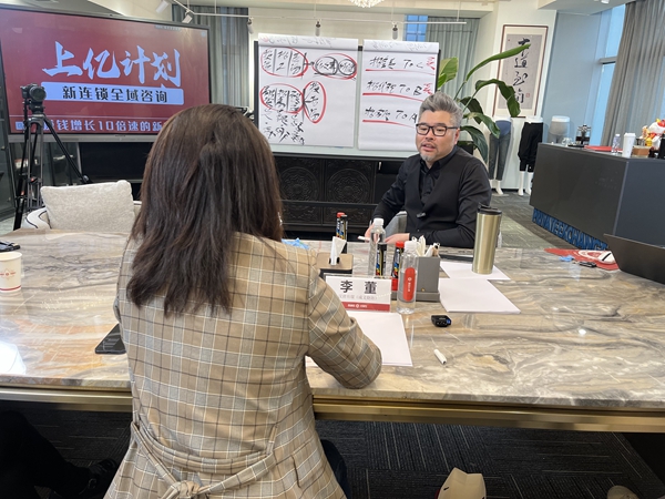 ����ӯ����ѵ�γ�