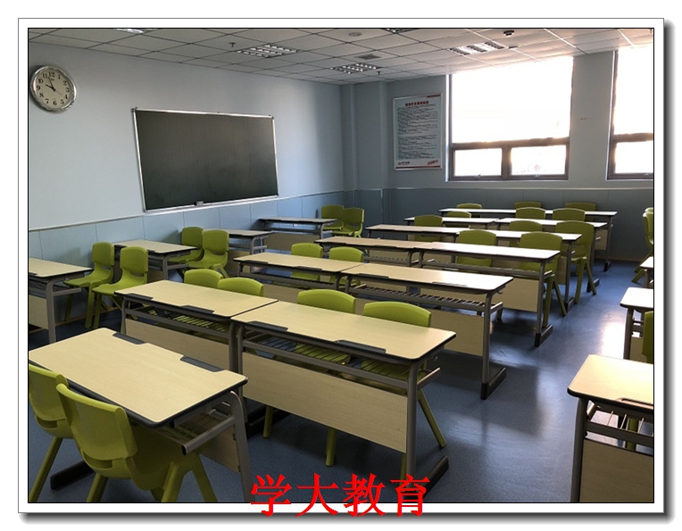 �е³���Ӣ�︨��