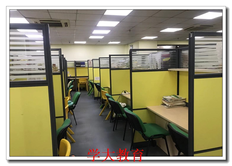 �ȷ�����Ӣ�︨������