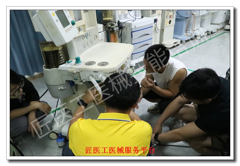 ����ҽ��Ѫ͸�豸ά����ѵѧУ