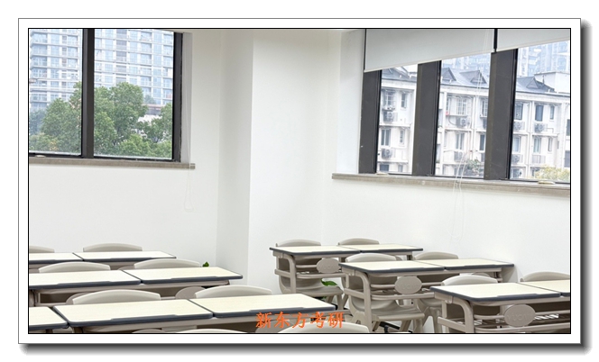 ��³ľ���¶�������Ӣ����ѵ�γ�