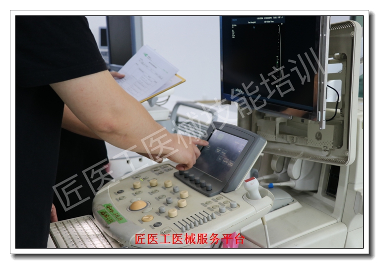 �Ͼ�ҽ����еά�޼�����ѵ����������ҽ����Դ������������רҵ��