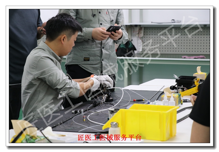 ��ͷҽ���豸����ʦ֤����ѵ��