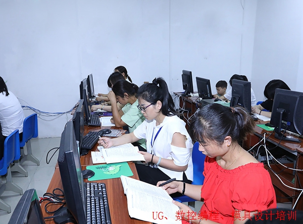 ����ģ�������ѵ����Ǯ