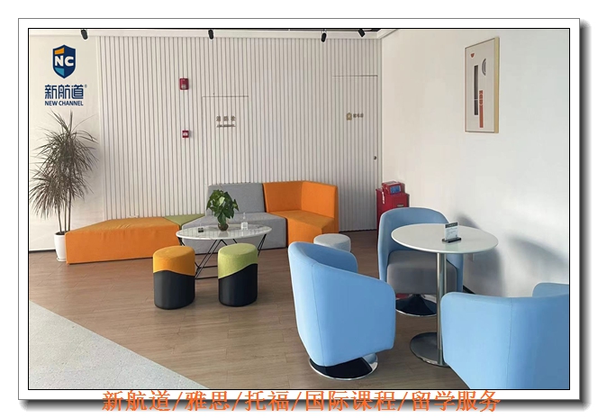 ���и�100��ͻ����ѵ