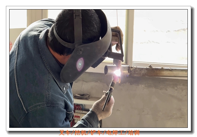 ���϶�������ѵ