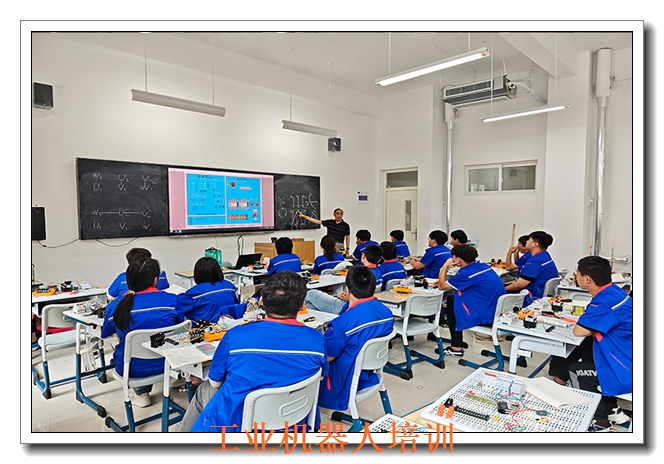 ����j�ع�ҵ�����˿�֤��ѵ