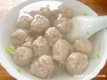 ����ʳΪ��С����ѵ���Ŀͼ�������ѵ