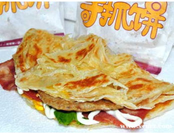 ����ʳΪ��С����ѵ����̨����ץ����ѵ