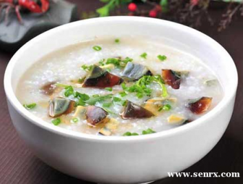 �Ϻ�ʳΪ��С����ѵ��������������ѵ