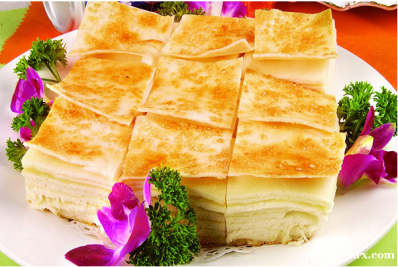 ��ɳʳΪ��С����ѵ��������ǧ�����ѵ