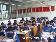 �����ļ�����װ�߼���װ���ް���ѵ