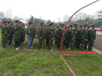 ����¥�����ܻ����̼�����ѵ